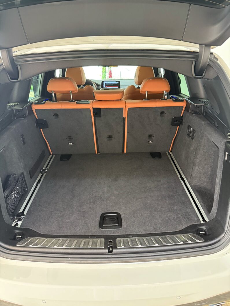 
								BMW X3 Drive 30D M Sport full									