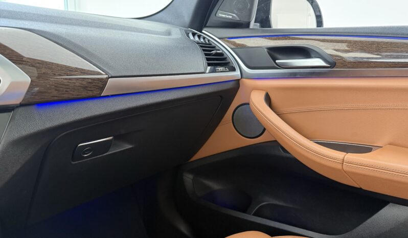 
								BMW X3 Drive 30D M Sport full									