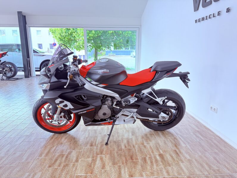
								Aprilia Rs660 full									