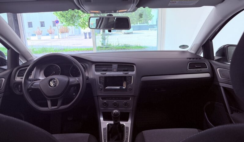 
								Volkswagen Golf 1.2 TSI Bluemotion Technology full									