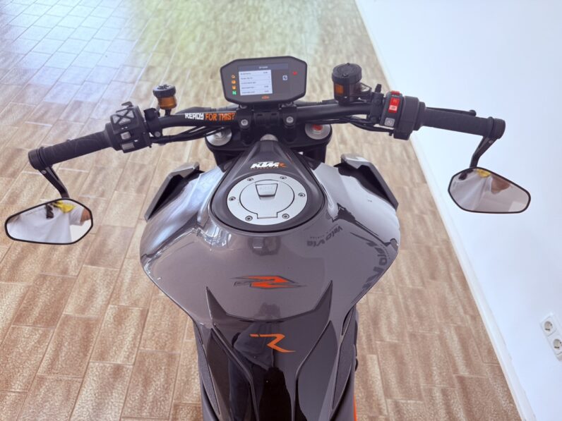 
								KTM Super Duke 1290R full									