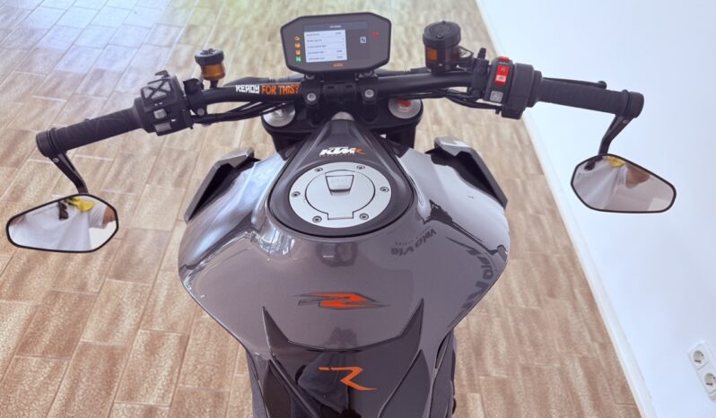 
								KTM Super Duke 1290R full									