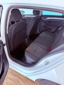 
										Volkswagen Golf 1.2 TSI Bluemotion Technology full									