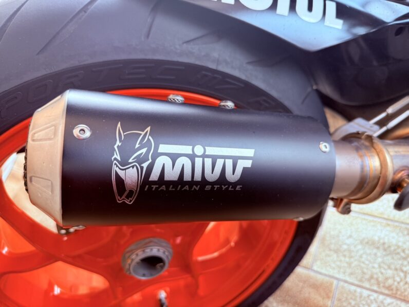 
								KTM Super Duke 1290R full									