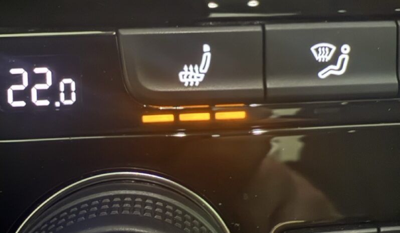 
								Volkswagen T-Roc Style 1.0 TSI full									