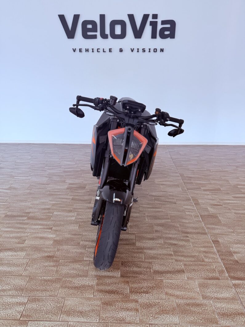 
								KTM Super Duke 1290R full									