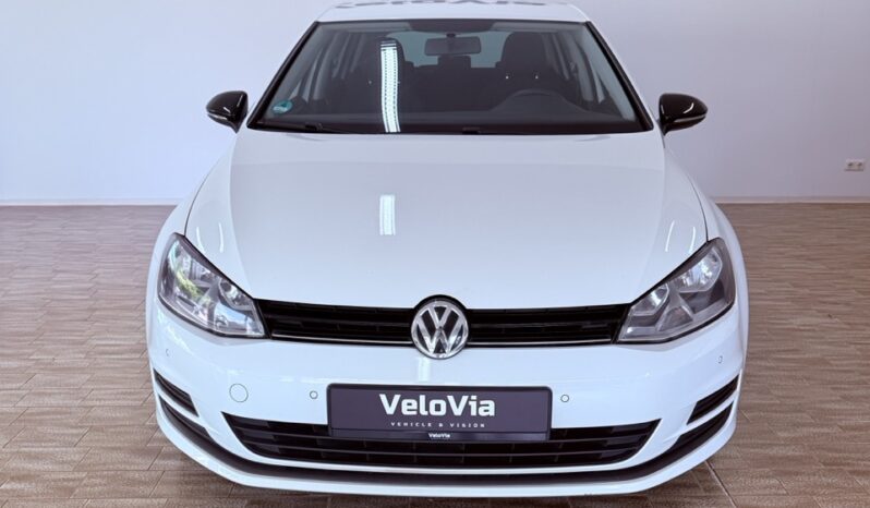
								Volkswagen Golf 1.2 TSI Bluemotion Technology full									
