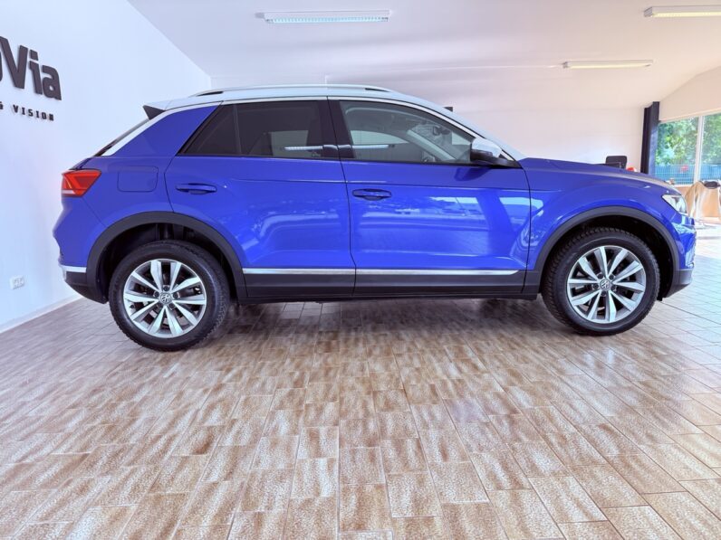 
								Volkswagen T-Roc Style 1.0 TSI full									