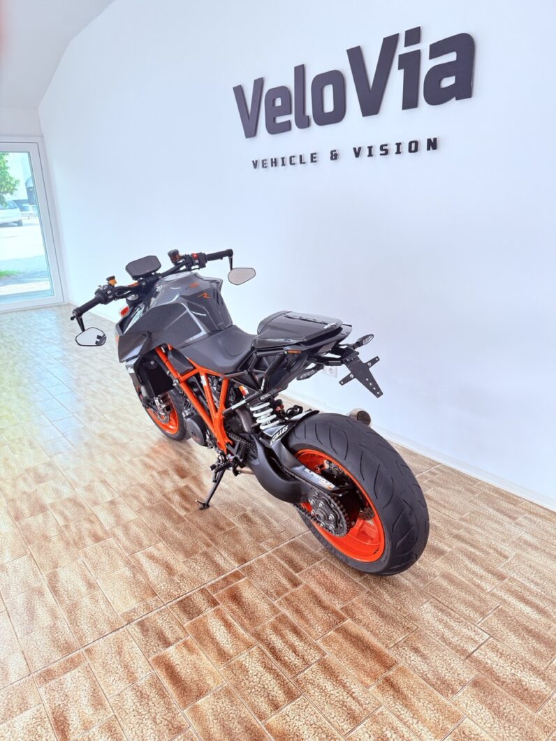 
								KTM Super Duke 1290R full									