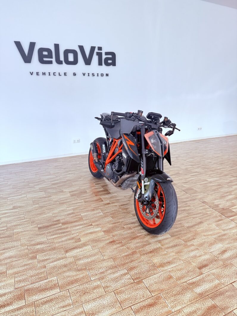 
								KTM Super Duke 1290R full									