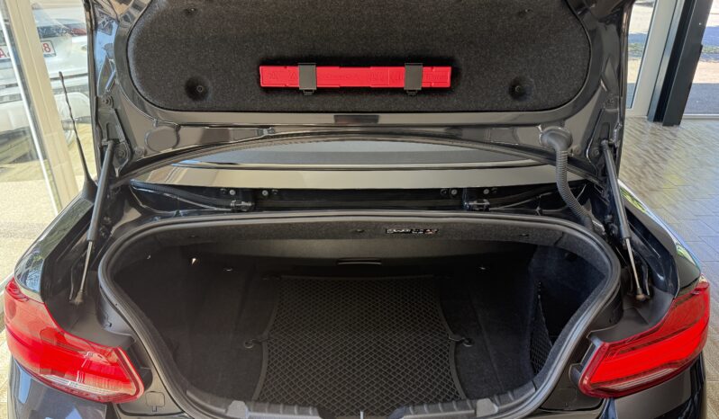 
								BMW M240 i Cabrio full									