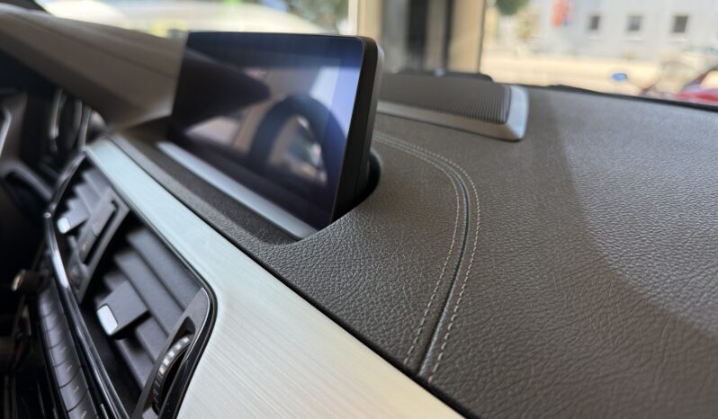 
								BMW M240 i Cabrio full									