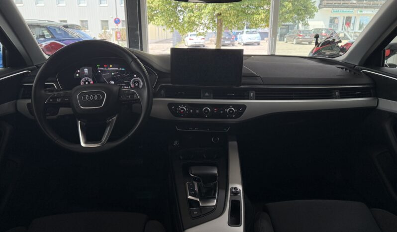 
								Audi A4 Avant 30 TDI_Head-up_LED_1.Hand full									