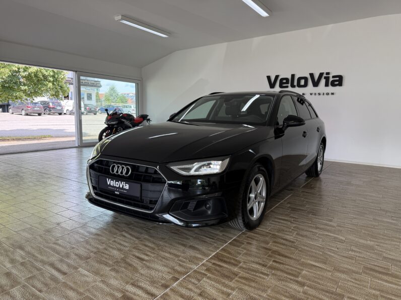 
								Audi A4 Avant 30 TDI_Head-up_LED_1.Hand full									