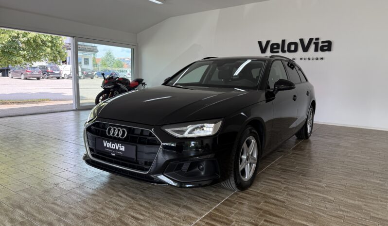 
								Audi A4 Avant 30 TDI_Head-up_LED_1.Hand full									