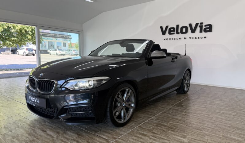 
								BMW M240 i Cabrio full									