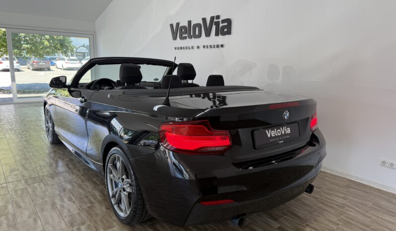 
								BMW M240 i Cabrio full									