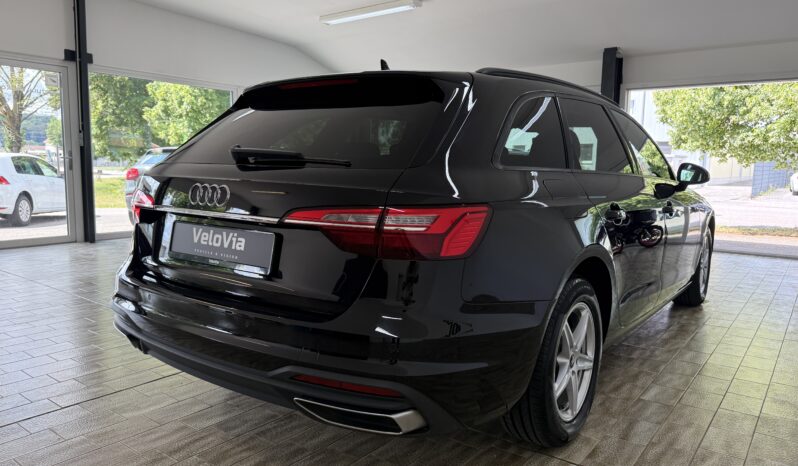 
								Audi A4 Avant 30 TDI_Head-up_LED_1.Hand full									
