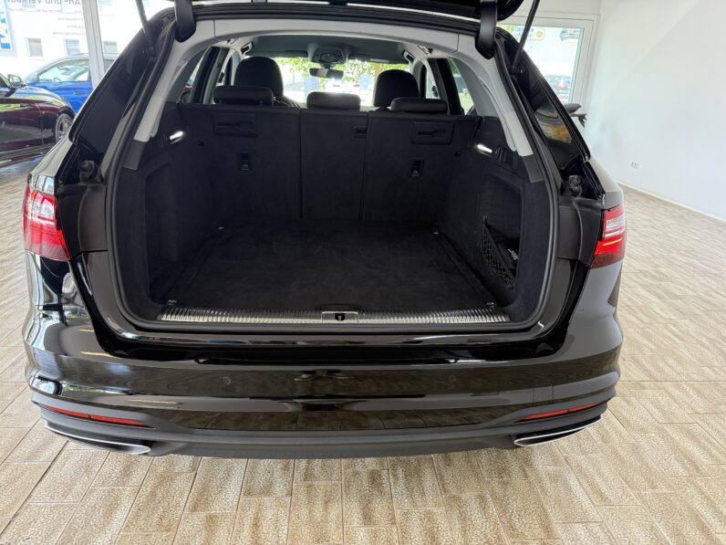 
								Audi A4 Avant 30 TDI_Head-up_LED_1.Hand full									