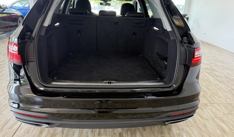
								Audi A4 Avant 30 TDI_Head-up_LED_1.Hand full									