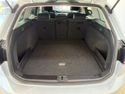 
										Volkswagen Passat Variant_1.Hand_Scheckheft_AHK_Garantie full									