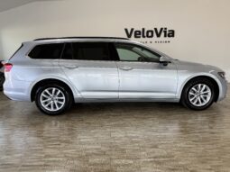 
										Volkswagen Passat Variant_1.Hand_Scheckheft_AHK_Garantie full									