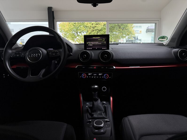 
								Audi Q2 30 TFSI Sport Garantie_Service Neu full									