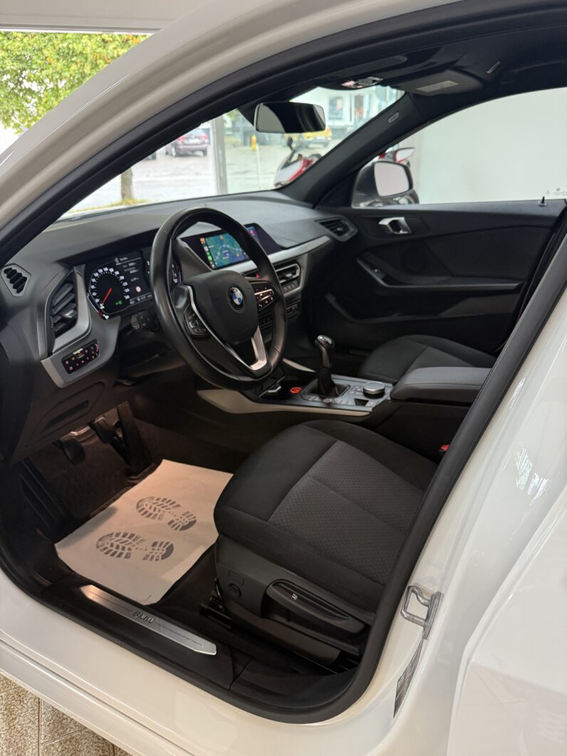 
								BMW 118 Baureihe 1 Lim. 118 i Advantage full									