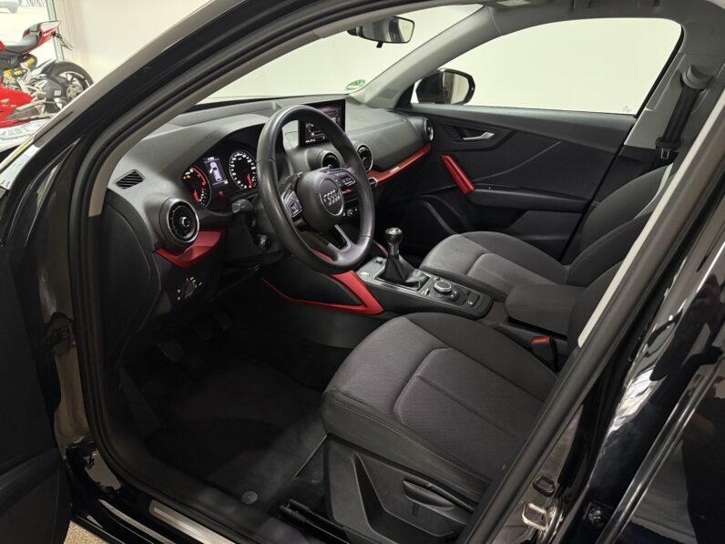 
								Audi Q2 30 TFSI Sport Garantie_Service Neu full									