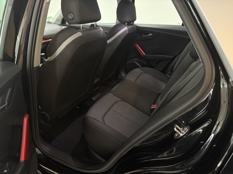 
								Audi Q2 30 TFSI Sport Garantie_Service Neu full									