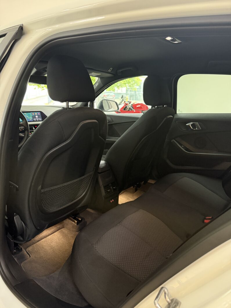 
								BMW 118 Baureihe 1 Lim. 118 i Advantage full									