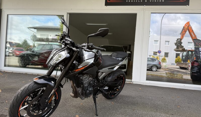 
								KTM 790 Duke_Track Pack Akrapovic_Kz-Halter_Garantie full									