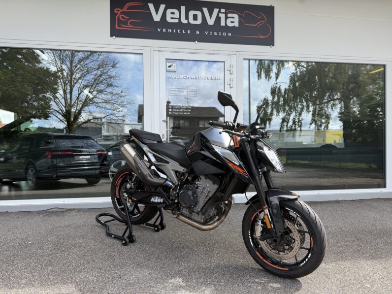 
								KTM 790 Duke_Track Pack Akrapovic_Kz-Halter_Garantie full									