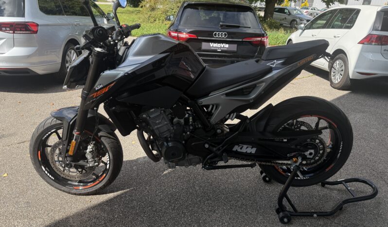 
								KTM 790 Duke_Track Pack Akrapovic_Kz-Halter_Garantie full									