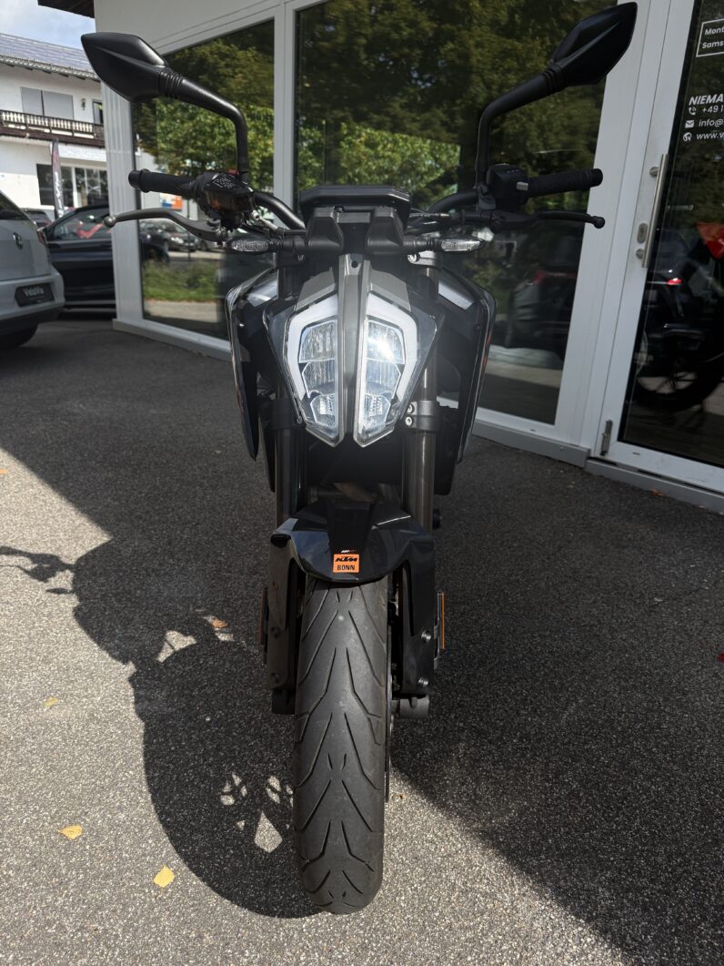 
								KTM 790 Duke_Track Pack Akrapovic_Kz-Halter_Garantie full									