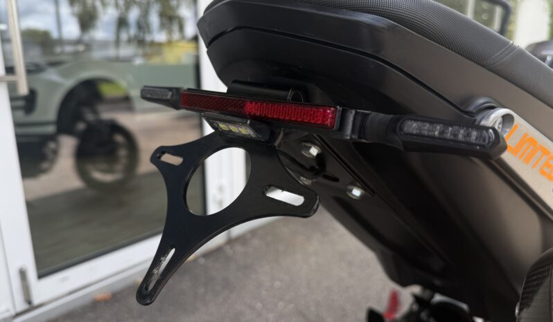 
								KTM 790 Duke_Track Pack Akrapovic_Kz-Halter_Garantie full									