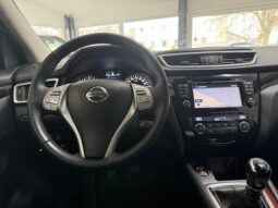 
										Nissan Qashqai Acenta 4x4_1.Hand/AHK/Navi/Kamera/SZH full									