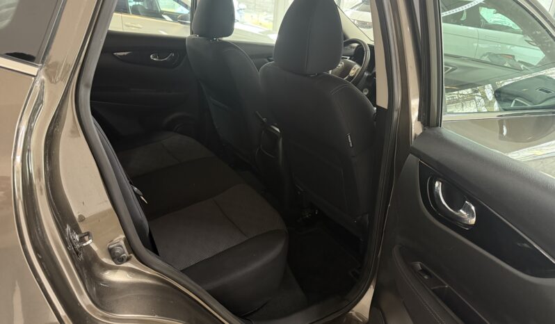 
								Nissan Qashqai Acenta 4x4_1.Hand/AHK/Navi/Kamera/SZH full									