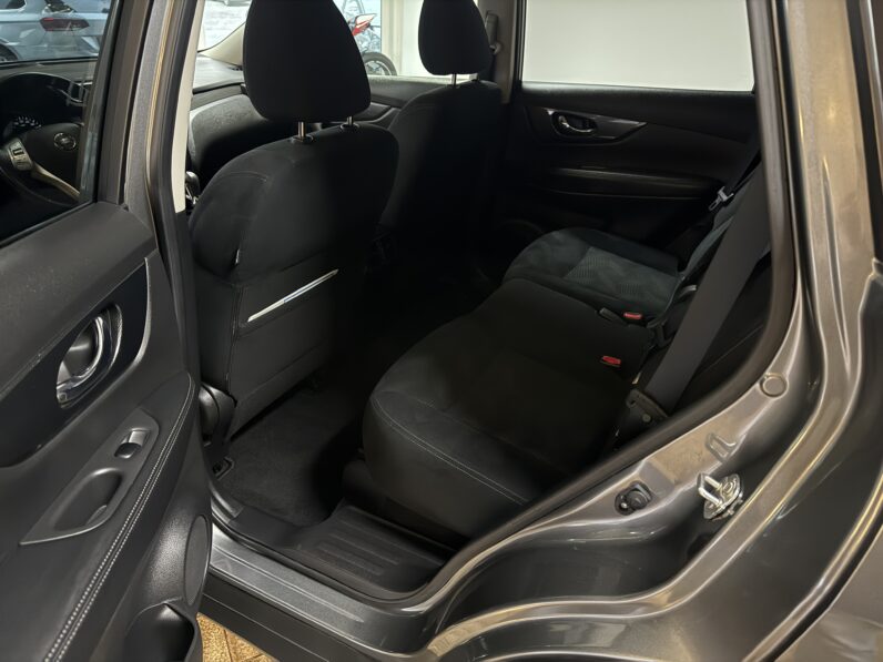 
								Nissan X-Trail 360°Kamera/Automatik/Navi/SZH_2. Hand full									