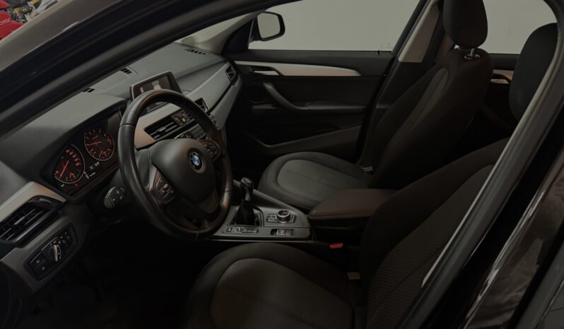 
								BMW X1 sDrive 18 i AHK/Memory Stz.\1.Hand full									