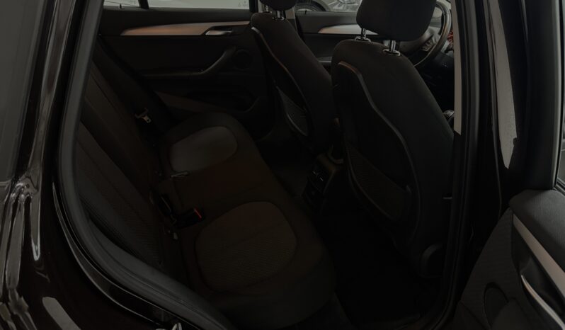 
								BMW X1 sDrive 18 i AHK/Memory Stz.\1.Hand full									