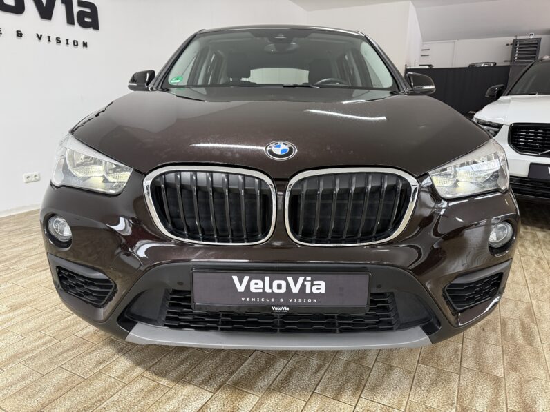 
								BMW X1 sDrive 18 i AHK/Memory Stz.\1.Hand full									