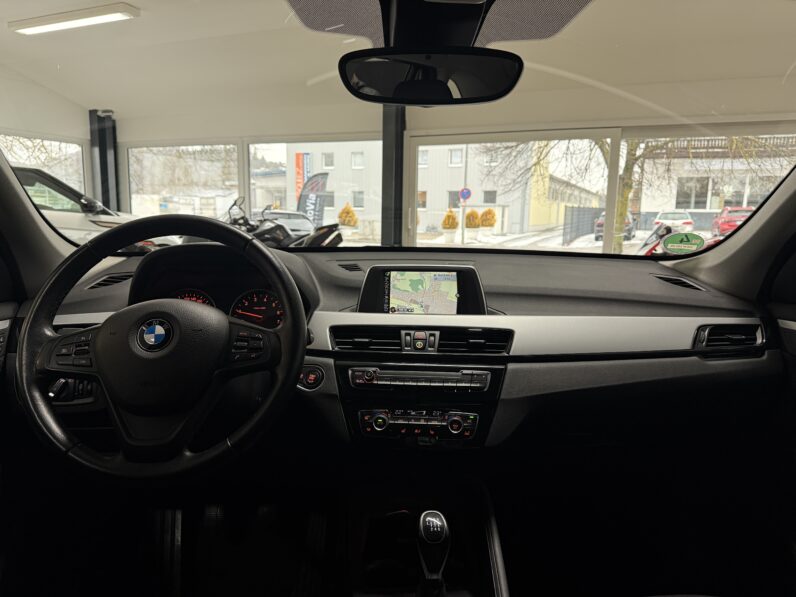 
								BMW X1 sDrive 18 i AHK/Memory Stz.\1.Hand full									