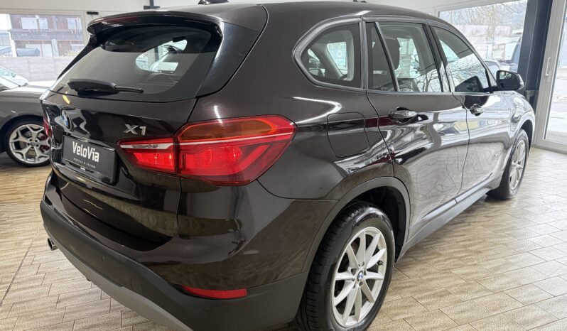 
								BMW X1 sDrive 18 i AHK/Memory Stz.\1.Hand full									