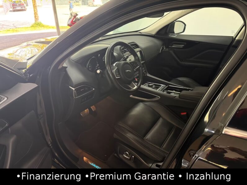 
								Jaguar F-Pace 25t Prestige AWD Kamera/ACC/AHK/Spur full									