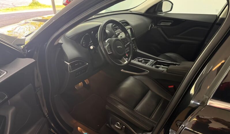 
								Jaguar F-Pace 25t Prestige AWD Kamera/ACC/AHK/Spur full									