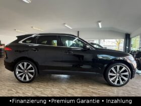 Jaguar F-Pace 25t Prestige AWD Kamera/ACC/AHK/Spur