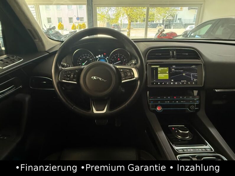 
								Jaguar F-Pace 25t Prestige AWD Kamera/ACC/AHK/Spur full									