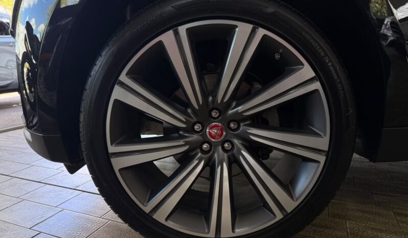 
								Jaguar F-Pace 25t Prestige AWD Kamera/ACC/AHK/Spur full									