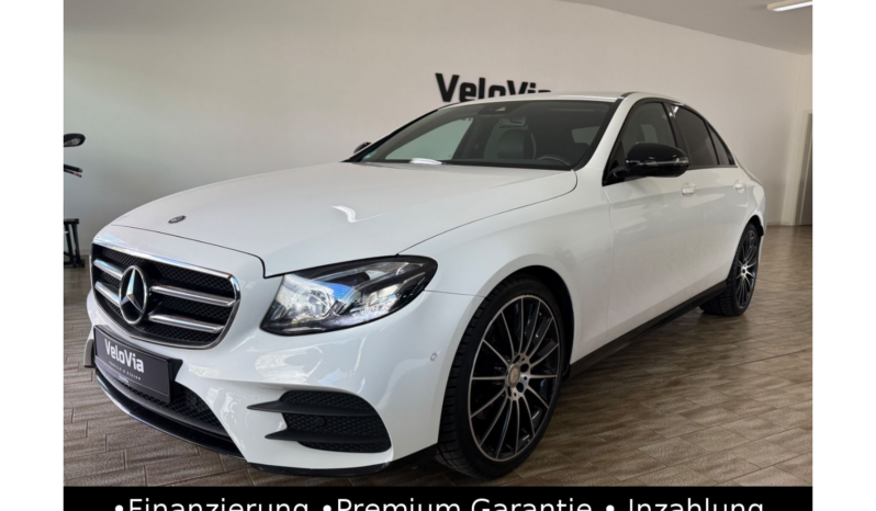 
								Mercedes-Benz E 200 Limousine AMG/Night/Widescreen/Kamera full									